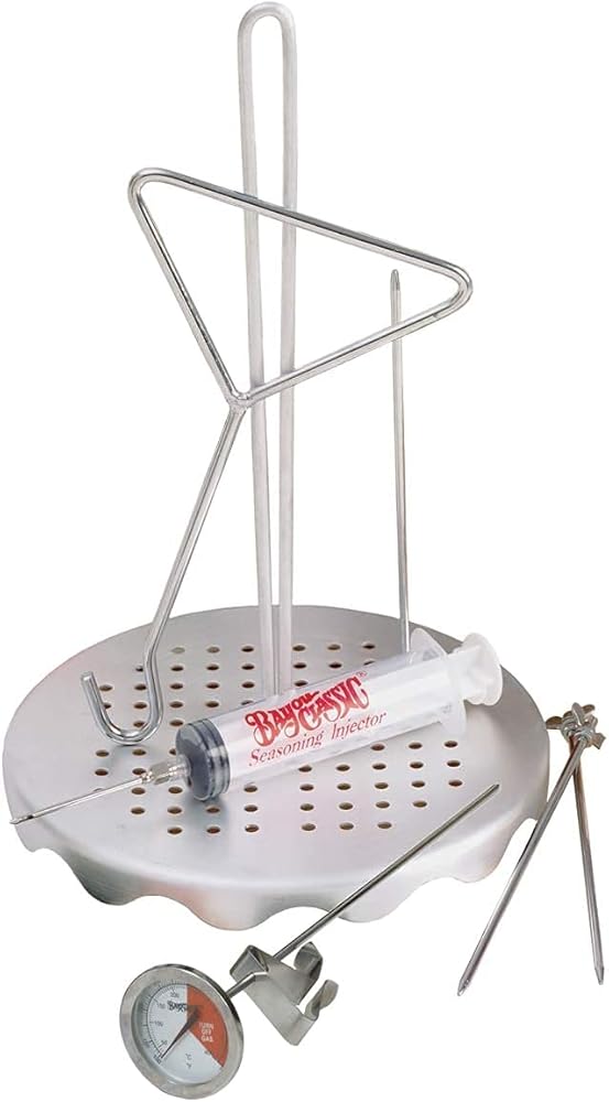 3025 Plus - Bayou Classic — 30QT Aluminum Turkey Fryer Kit with Gloves & Carving Tools